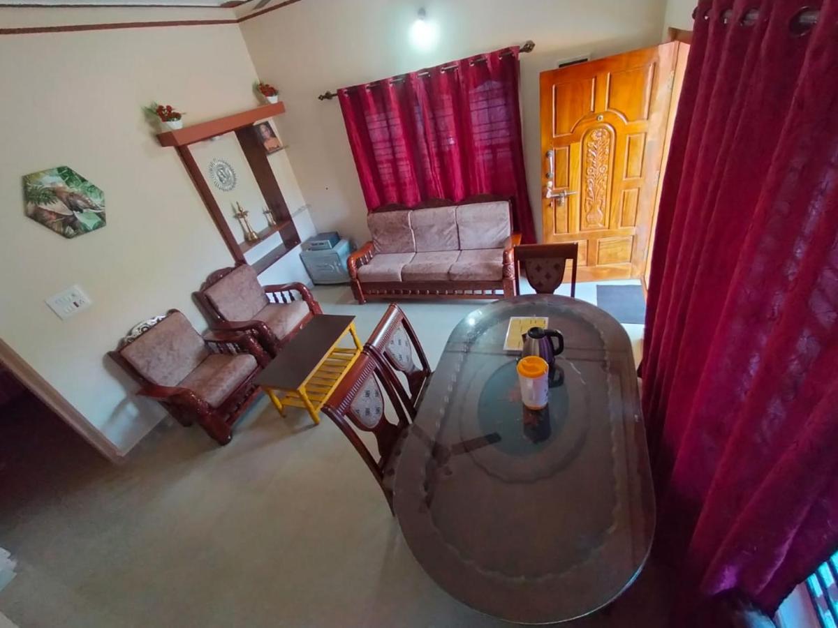 Snowdrop Inn Coorg Madikeri Exteriör bild