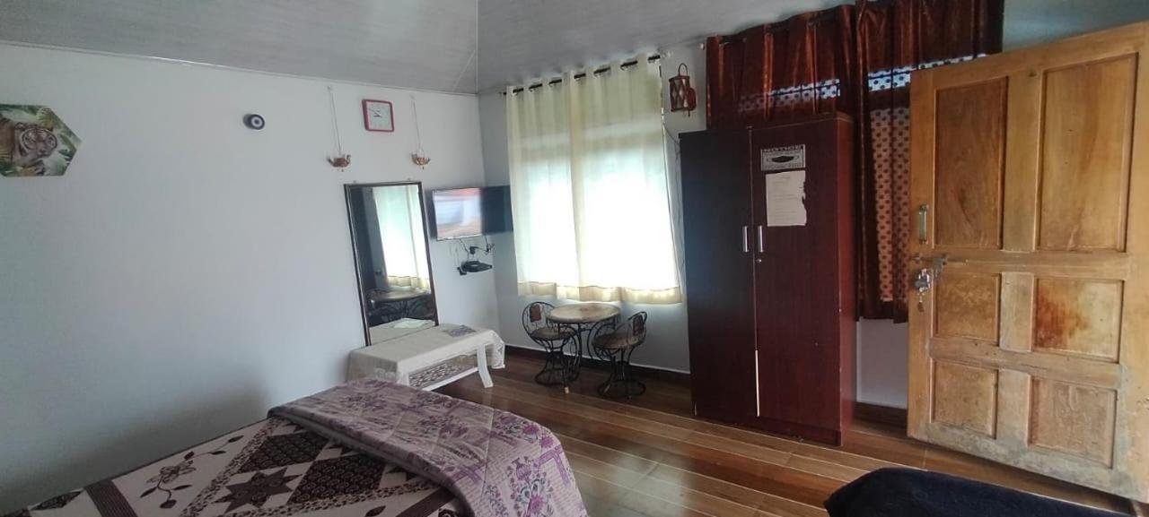 Snowdrop Inn Coorg Madikeri Exteriör bild